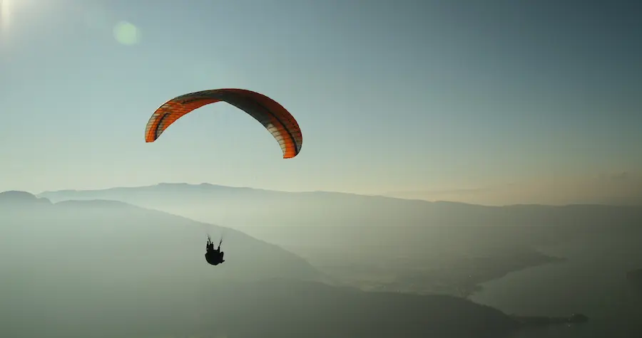 paragliding in udaipur - resort in udaipur